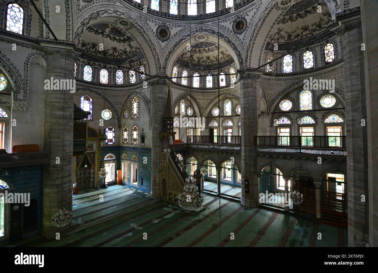 Die Hekimoglu Ali Pasha Moschee und der Komplex in Istanbul, Türkei, wurden 1735 erbaut. Stockfoto