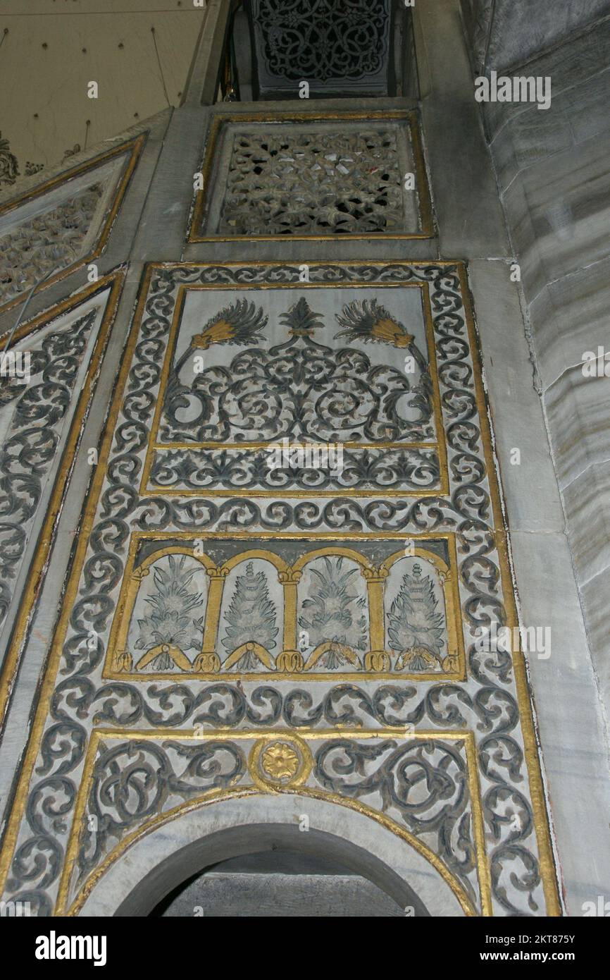 Die Hekimoglu Ali Pasha Moschee und der Komplex in Istanbul, Türkei, wurden 1735 erbaut. Stockfoto