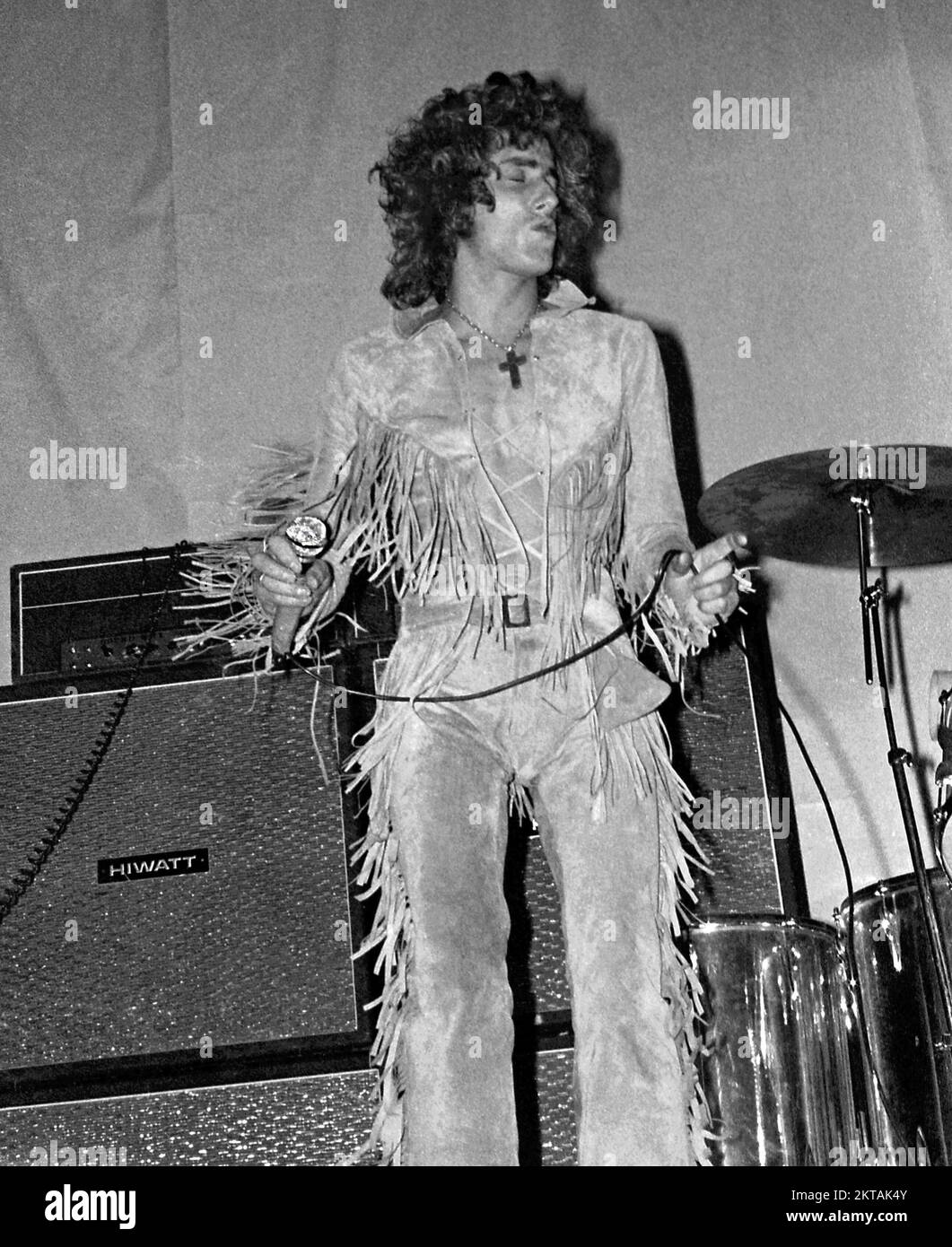 "The Who": Roger Daltrey führt mit The Who in den Räumen von Anson, Bristol University Students' Union, am 7. Dezember 1968 Stockfoto