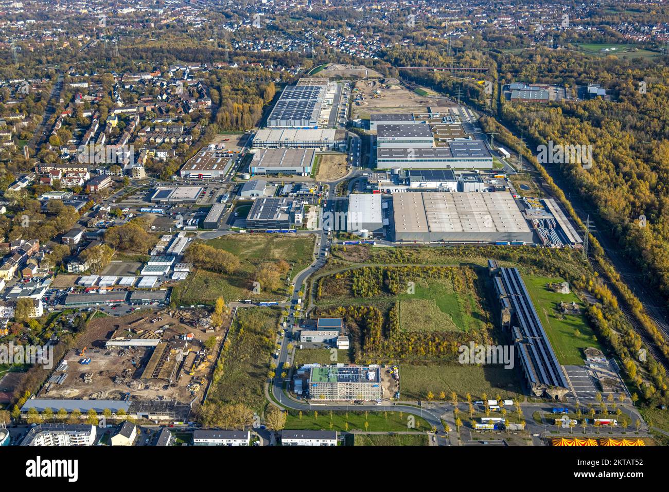 Luftbild, Gewerbegebiet Europastraße, Industriepark Schalker Verein, Baustelle und Neubau, Gelsenkirchen-Bulmke-Hüllen, Gelsenkirchen, Ruhrgebiet, Nor Stockfoto