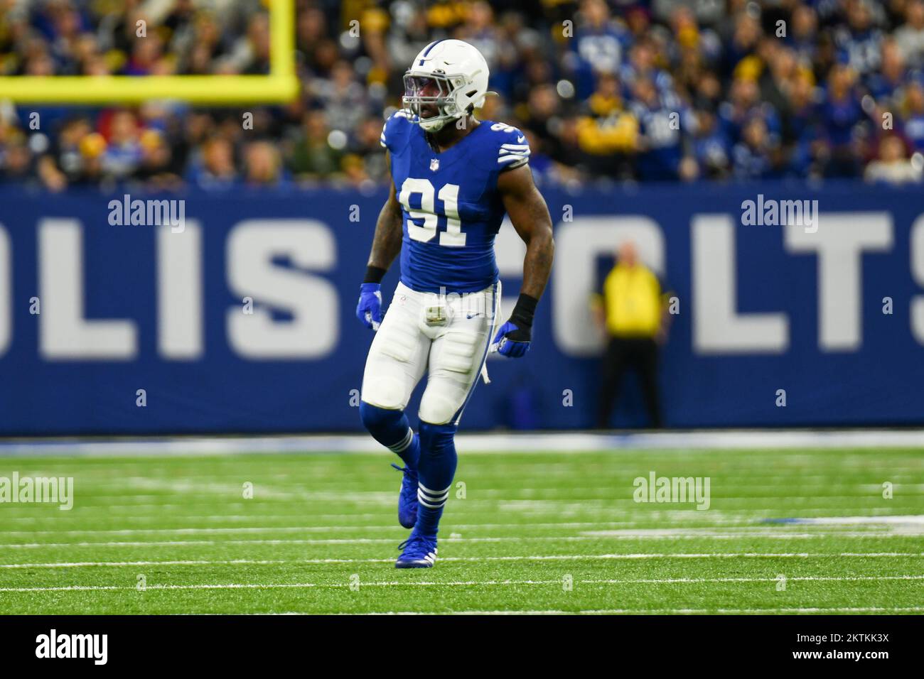 Indianapolis, Indiana, USA. 28.. November 2022. 28.. November 2022 Indianapolis Colts Defensive End Yannick Ngakoue (91) während Pittsburgh Steelers vs Indianapolis Colts in Indianapolis, IN. Jake Mysliwczyk/BMR (Kreditbild: © Jake Mysliwczyk/BMR über ZUMA Press Wire) Stockfoto