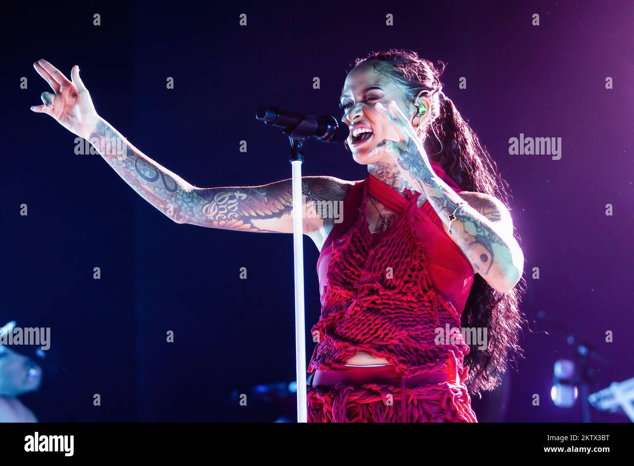 Mailand, Italien. 29.. November 2022. Der amerikanische Sänger, Songwriter und Tänzer Kehlani Ashley tritt live im Fabrique auf. Kredit: SOPA Images Limited/Alamy Live News Stockfoto
