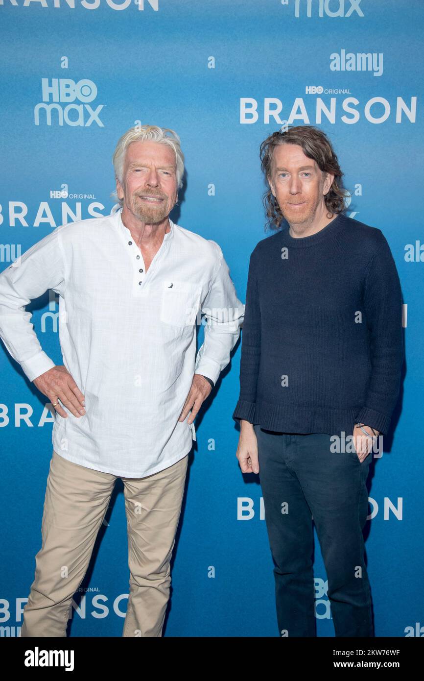 New York, Usa. 29.. November 2022. Sir Richard Branson und Chris Smith besuchen die New Yorker Premiere „Branson“ im HBO Screening Room in New York City. Kredit: SOPA Images Limited/Alamy Live News Stockfoto
