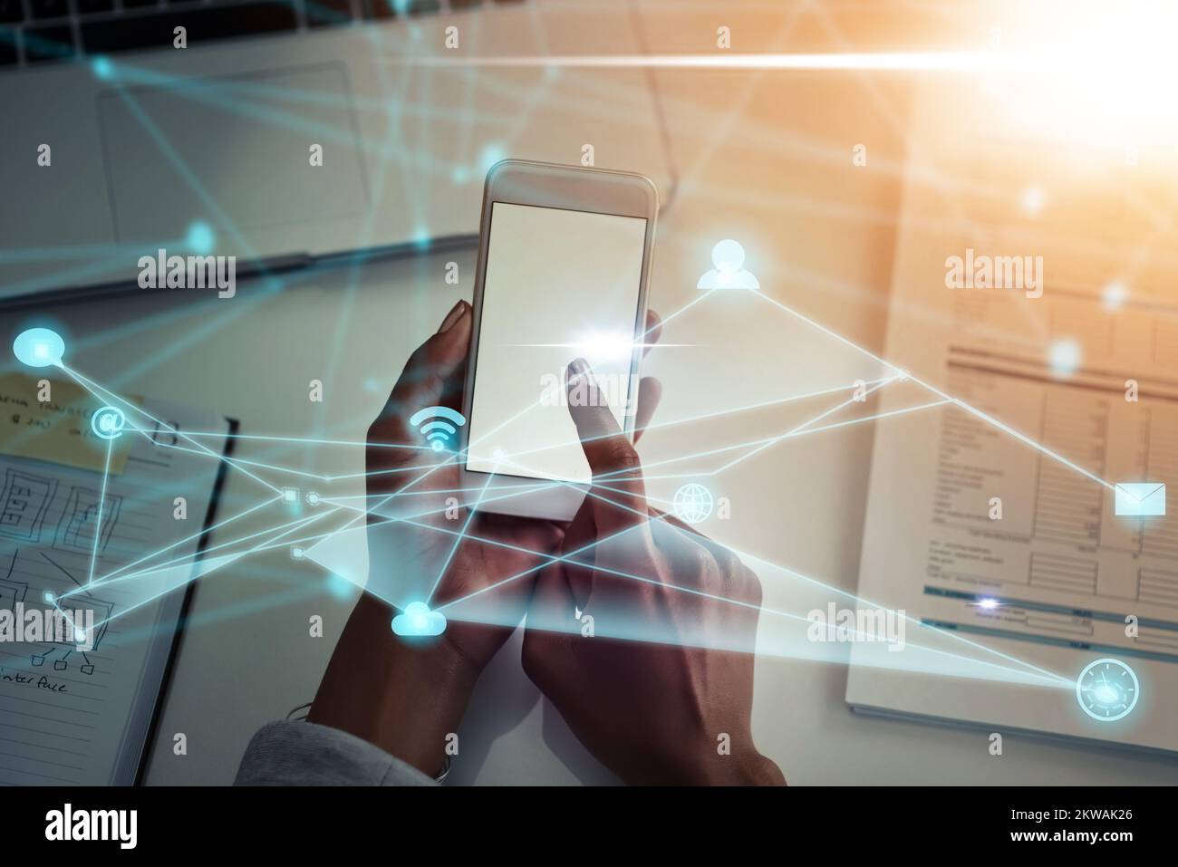 Business, Hands und Telefon mit 3D-Grafik für soziale Netzwerke im Unternehmensbüro für App-Kommunikation. Finanzangestellter beschäftigt sich online mit professionellen Mitarbeitern Stockfoto