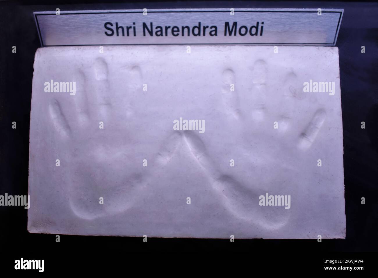 Ein Palmenabdruck von Shri Narendra Modi - Premierminister Indiens im Museum in Science City, Ahmedabad, Gujrat, Indien. Stockfoto
