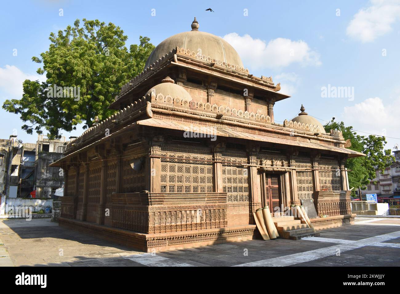 Rani SIPRI's Grab in Masjid-e-nagina, Südstaaten-Blick, islamische Architektur, erbaut in A.H. 920 (n. Chr. 1514) von Rani Sabrai während der Herrschaft von Sultan Muz Stockfoto