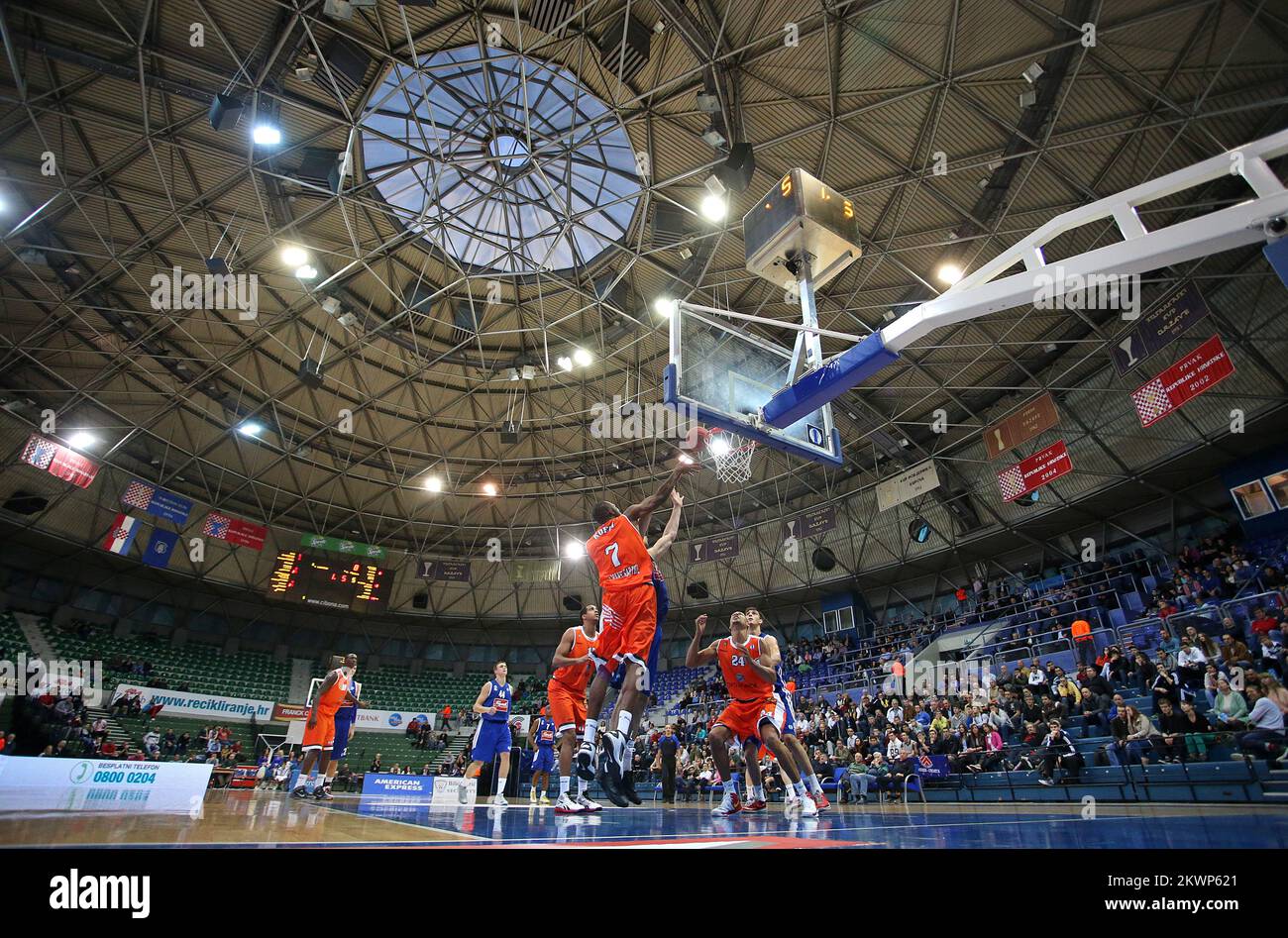 16.10.2013., Zagreb, Kroatien - Eurocup, 1.. Runde, KK Cibona - Le Mans Sarthe. Foto: Igor Kralj/PIXSELL Stockfoto