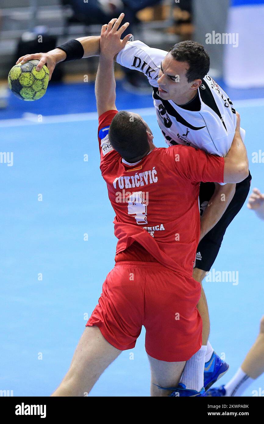 27.10.2013., Hall Gradski vrt, Osijek, Kroatien - SEHA Liga, Handballspiel, 8.Round, RK Nexe - RK Lovcen Cetinje. Marin Vegar. Foto: Davor Javorovic/PIXSELL Stockfoto