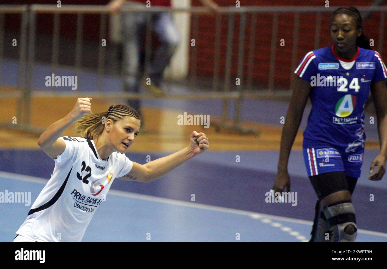 11.12.2013., Belgrad, Serbien - 21. IHF-Handballweltmeisterschaft für Frauen. Frankreich – Montenegro. Katarina Bulatovic. Foto: HaloPix/PIXSELL Stockfoto