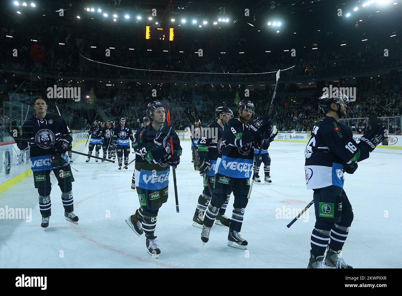 27.12.2013., Arena Zagreb, Zagreb, Kroatien - Pan Arena Ice Fever, Kontinental Hockey League, Open Championship Russian Ice Hockey, Staffel 2013-2014, KHL Medvescak - HC Dynamo Moskau. Foto: Goran Stanzl/PIXSELL Stockfoto