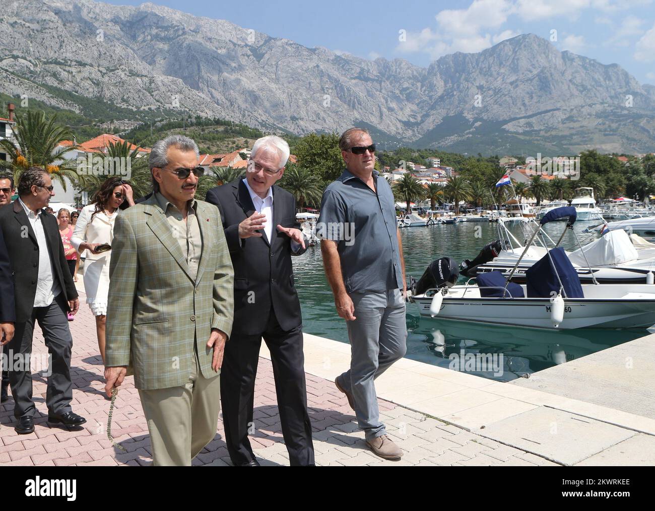 08.08.2014. Baska Voda, Kroatien - Präsident von Kroatien Ivo Josipovic und Prinz Waleed bin Talal bin Abdul-Aziz Al Saud trafen sich zu einem Mittagessen. Stockfoto