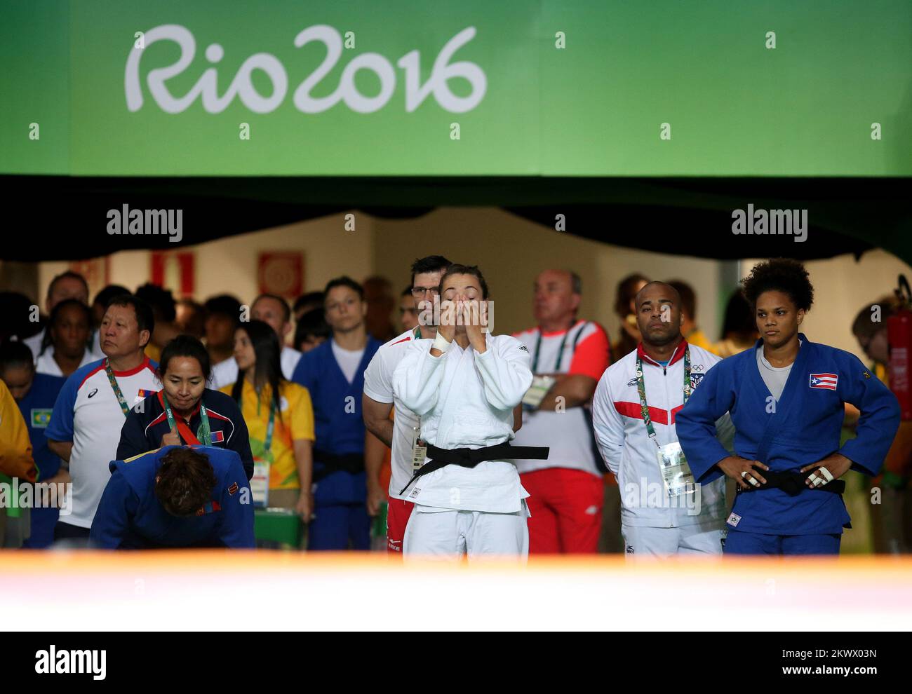 Donne 70 kg Fotos und Bildmaterial in hoher Auflösung Alamy