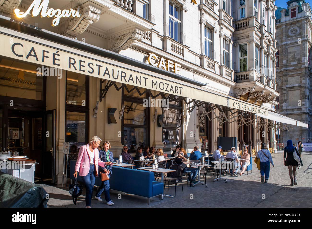 Mozart Cafe, Hotel Sacher, Wien, Österreich. Café Mozart ist seit über