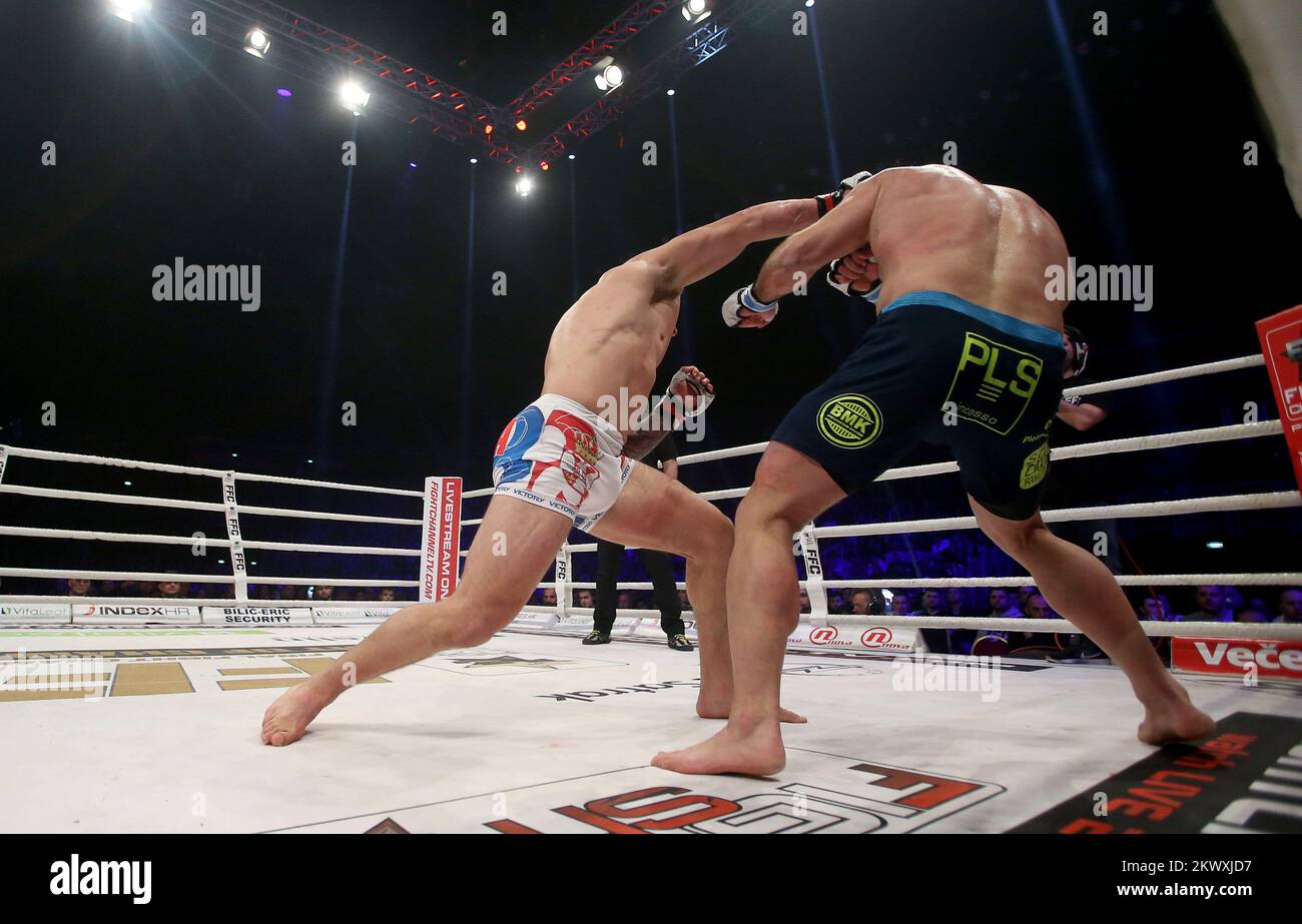 17.12.2016., Zagreb, Arena Zagreb - Finale Meisterschaft 27, Nacht der Champions. MMA Fight, Dion Staring, Niederlande - Darko Stosic, Serbien. Foto: Igor Kralj/PIXSELL Stockfoto