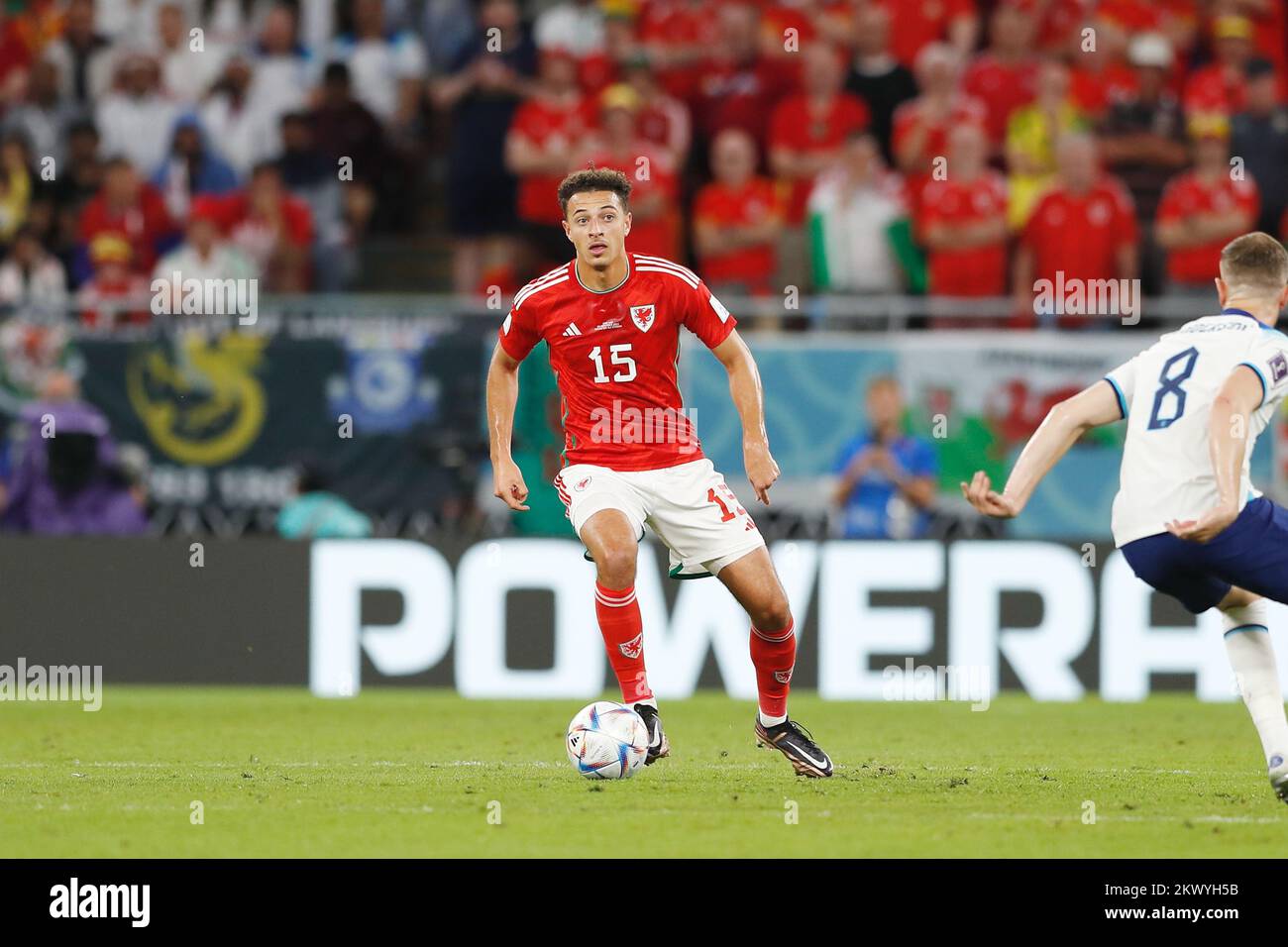 Al-Rayyan, Katar. 29.. November 2022. Ethan Ampadu (WAL) Fußball : FIFA-Weltmeisterschaft 2022 Gruppe B Spiel zwischen Wales 0-3 England im Ahmad bin Ali Stadion in Al Rayyan, Katar . Kredit: Mutsu Kawamori/AFLO/Alamy Live News Stockfoto