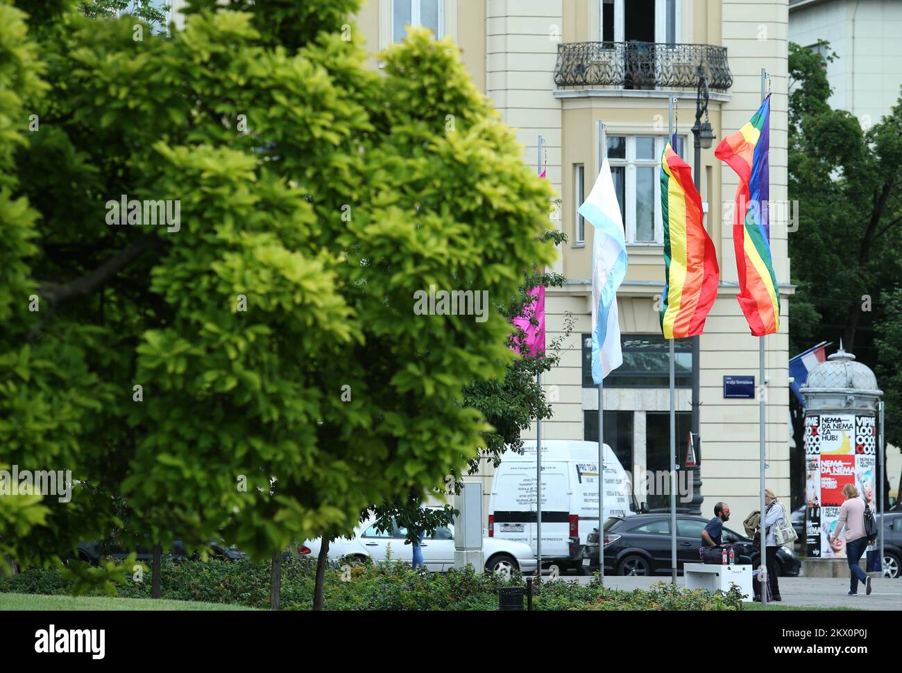 07.06.2017., Kroatien, Zagreb - der 16.. Zagreb-Stolz unter dem Slogan "Free Life Begins With Pride" die Flaggenfarben der Regenbogen- oder Regenbogenflagge, Manchmal ist die Flagge des LGBT-Stolzes und die Flagge des Homosexuellen-Stolzes ein Symbol der LGBT-Community, die seit den 1970er Jahren verwendet wird. Heute ist sie die subtilste Variante von sechs Farben, die die Vielfalt der Gemeinschaft symbolisieren. Foto: Sanjin Strukic/PIXSELL Stockfoto