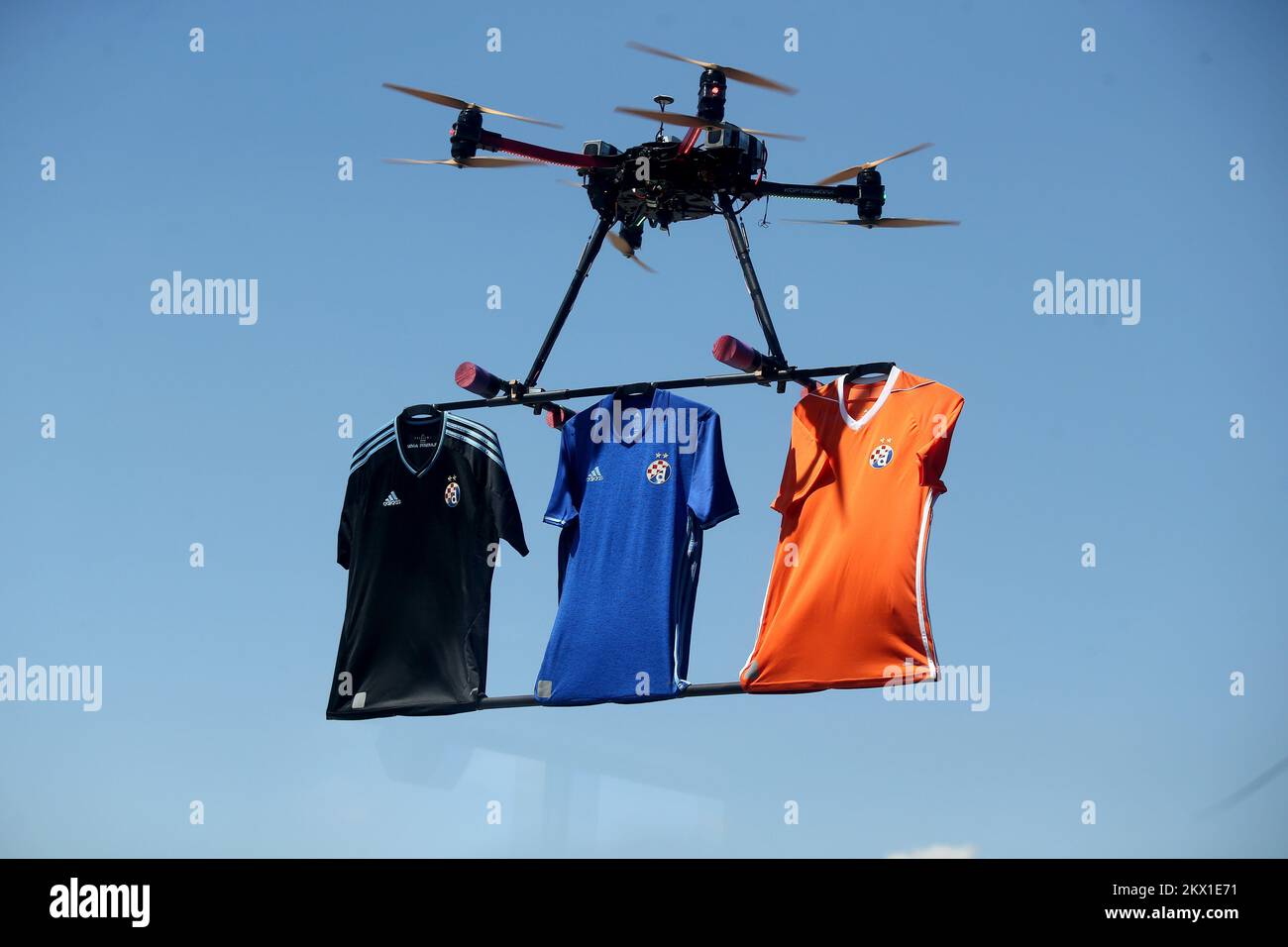 12.07.2017., Zagreb, Kroatien - Vorstellung des neuen Trikots von GNK Dinamo in Zusammenarbeit mit Adidas Football. Foto: Igor Kralj/PIXSELL Stockfoto