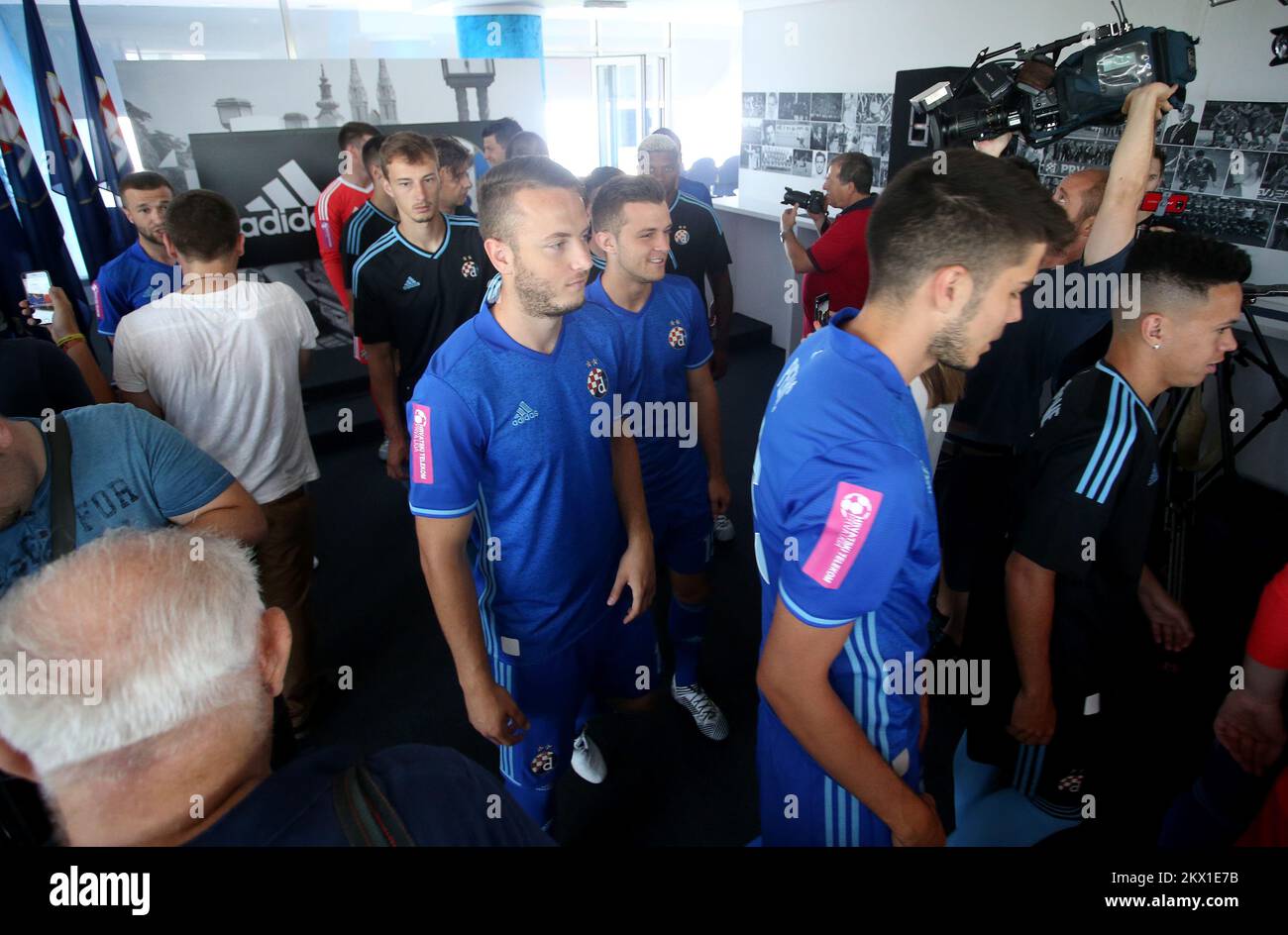 12.07.2017., Zagreb, Kroatien - Vorstellung des neuen Trikots von GNK Dinamo in Zusammenarbeit mit Adidas Football. Foto: Igor Kralj/PIXSELL Stockfoto