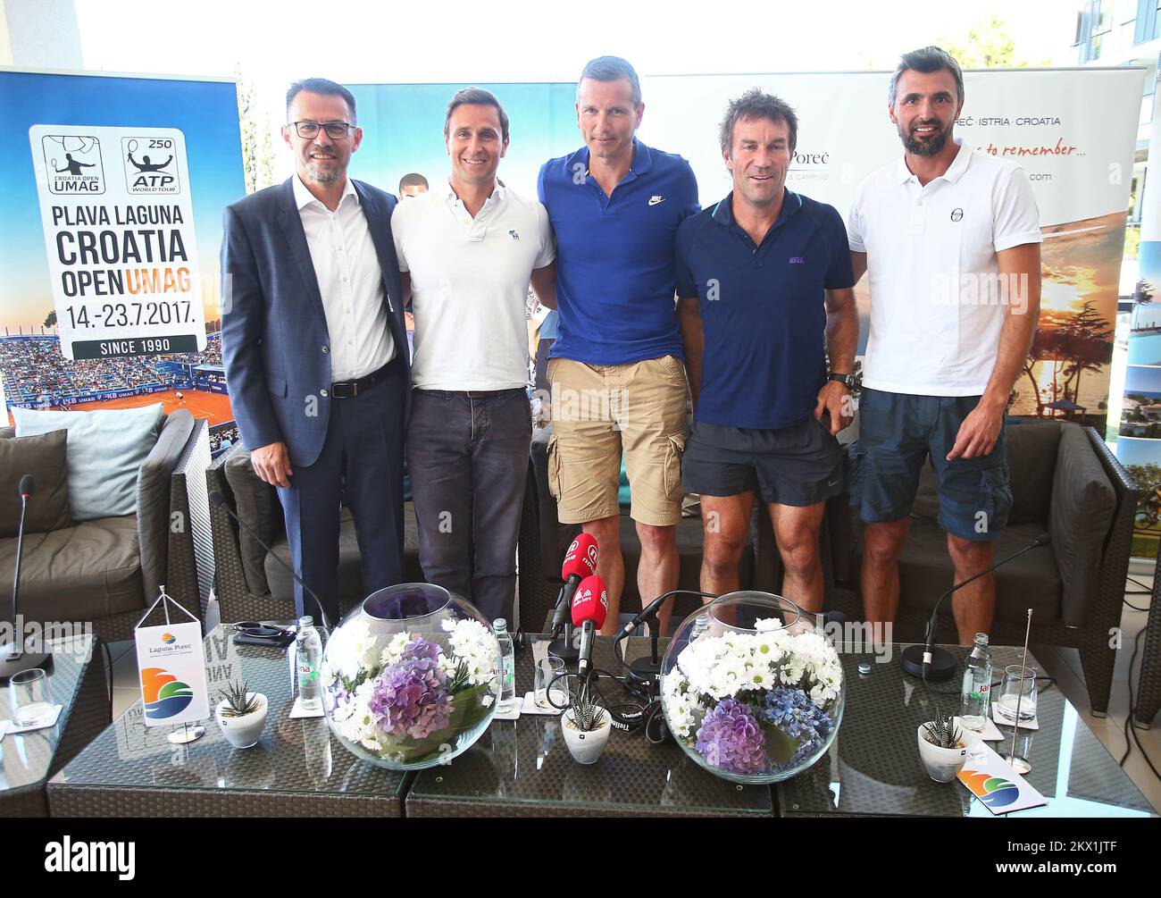 19.07.2017., Kroatien, Porec - 28. Blue Lagoon Kroatien Open Umag Tennis Tournament. Die Pressekonferenz, auf der der Turnier-Regisseur Lorenz Frankopan und der Vorsitzende des Organisationskomitees des Turniers Ronald Korotaj das Ausstellungsspiel der Tennislegende Goran Ivanisevic, Pat Cash und Richard Krajicek bekannt gaben. Foto: Slavko Midzor/PIXSELL Stockfoto