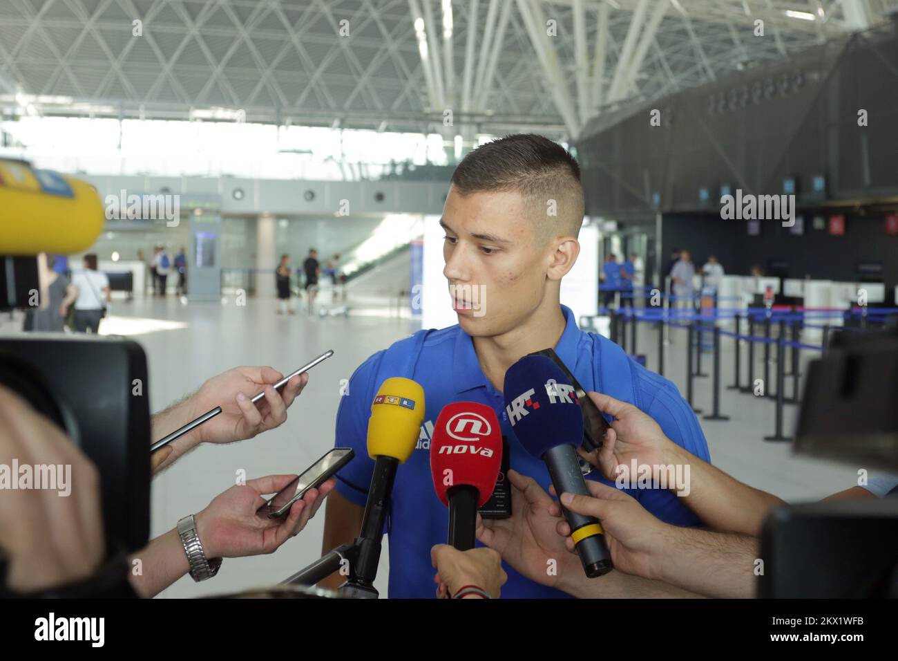 02.08.2017., Zagreb, Kroatien – GNK Dinamo-Fußballer sind wegen des Back-Match der 3. Qualifying Pre-qualifikation für die Europäische Liga gegen die Quoten BK am Franjo Tudjman Airport auf Norwegen herabgestürzt. Filip Benkovic. Foto: Luka Stanzl/PIXSELL Stockfoto