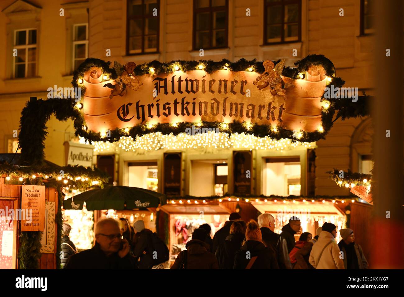 Ein Eindruck vom traditionellen Weihnachtsmarkt in Freyung in Wien Stockfoto