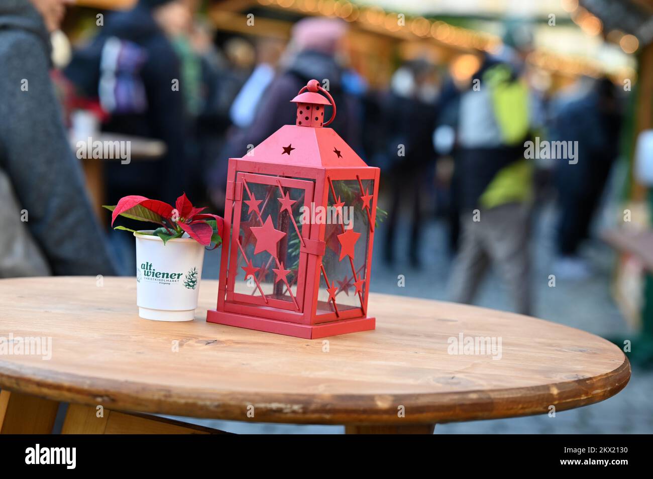 Ein Eindruck vom traditionellen Weihnachtsmarkt in Freyung in Wien Stockfoto