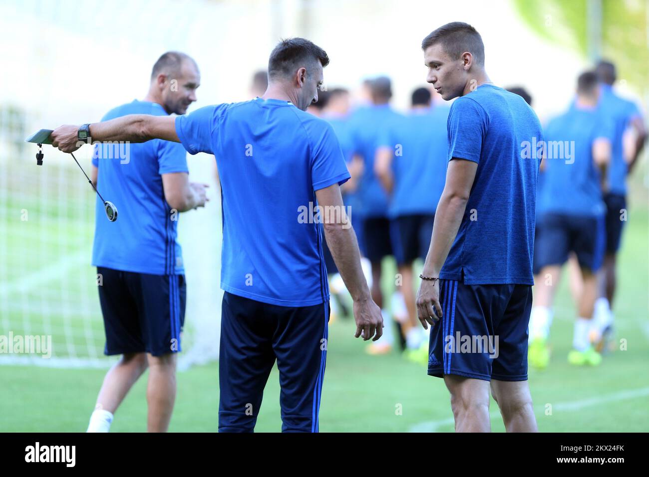 16.08.2017., Kroatien, Zagreb - Dinamo Training auf dem Spielplatz Hitrec - Kacijan am Vorabend des morgigen Spiels der Playoffs, um an der UEFA Europa Ligure gegen Skenderbeu teilzunehmen. Mario Cvitanovic, Filip Benkovic. Foto: Sanjin Strukic/PIXSELL Stockfoto