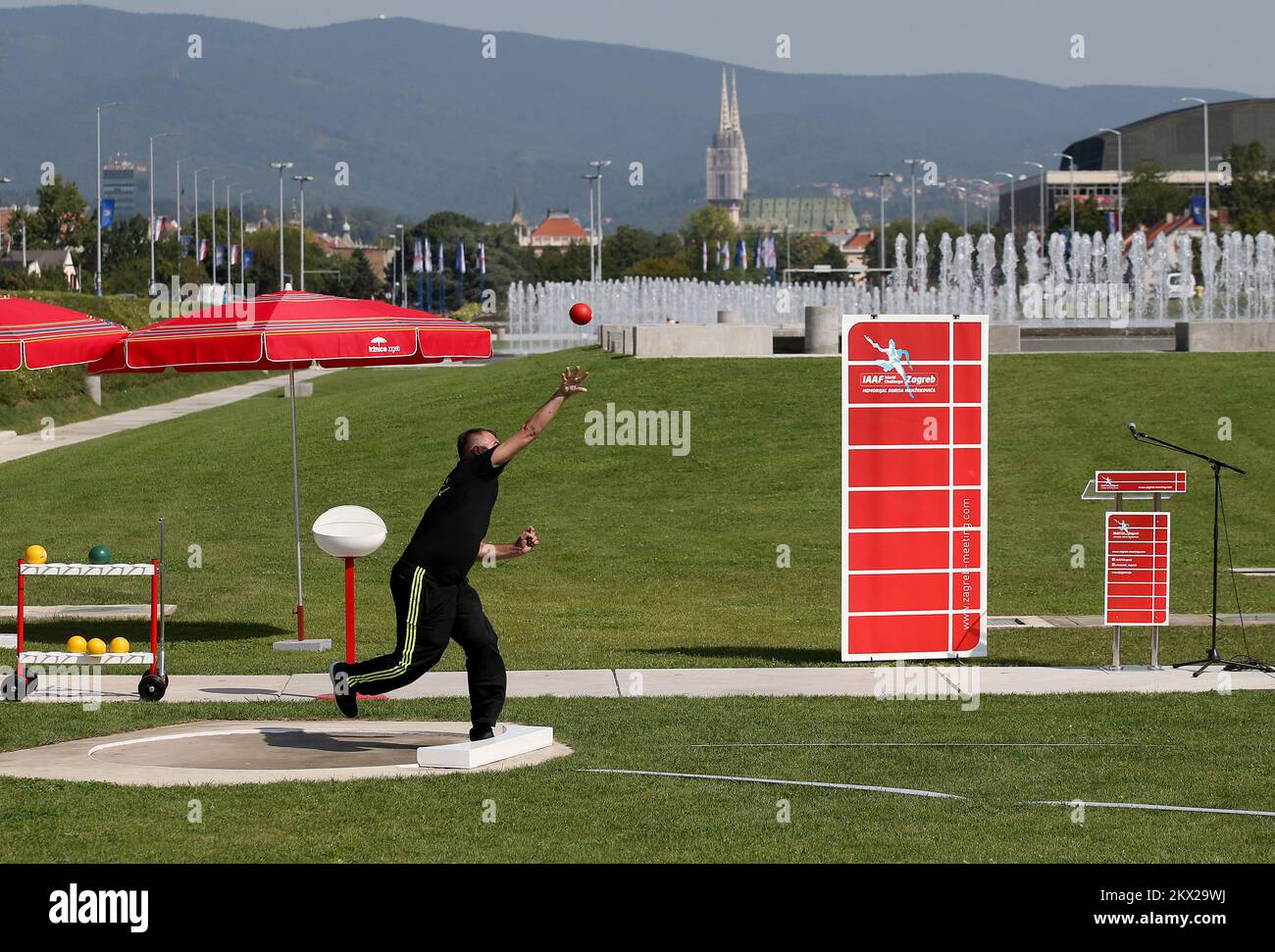 27.08.2017, Zagreb, Kroatien - Eine Pressekonferenz einen Tag vor der IAAF World Challenge Zagreb 2017. Shot Put findet am 28.. August 2017 im City Fountains Park in Zagreb statt. Foto: Igor Kralj/PIXSELL Stockfoto