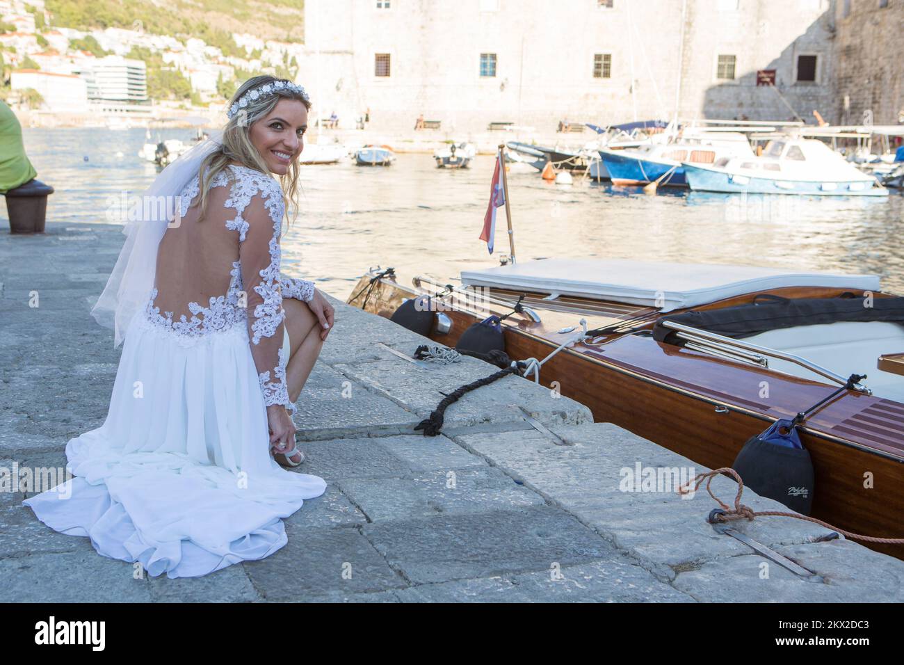 06.09.2017., Dubrovnik, Kroatien - der alte Hafen ist ein ausgezeichneter Ort für Hochzeitsfotos. Foto: Grgo Jelavic/PIXSELL Stockfoto