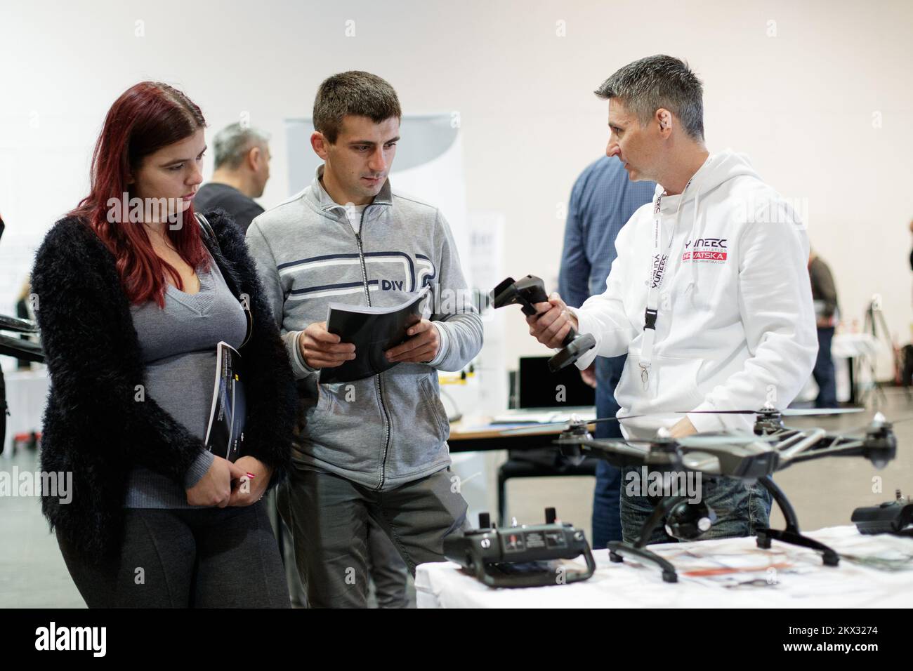 21.10.2017., Zagreb, Kroatien - die traditionelle Zagreb Fotomesse befindet sich im Zentrum der City Plaza Zagreb. Fotofans hatten die Gelegenheit, die Neuheiten berühmter Produzenten aus der Welt der Fotografie zu sehen und zu probieren. Foto: Davor Puklavec/PIXSELL Stockfoto