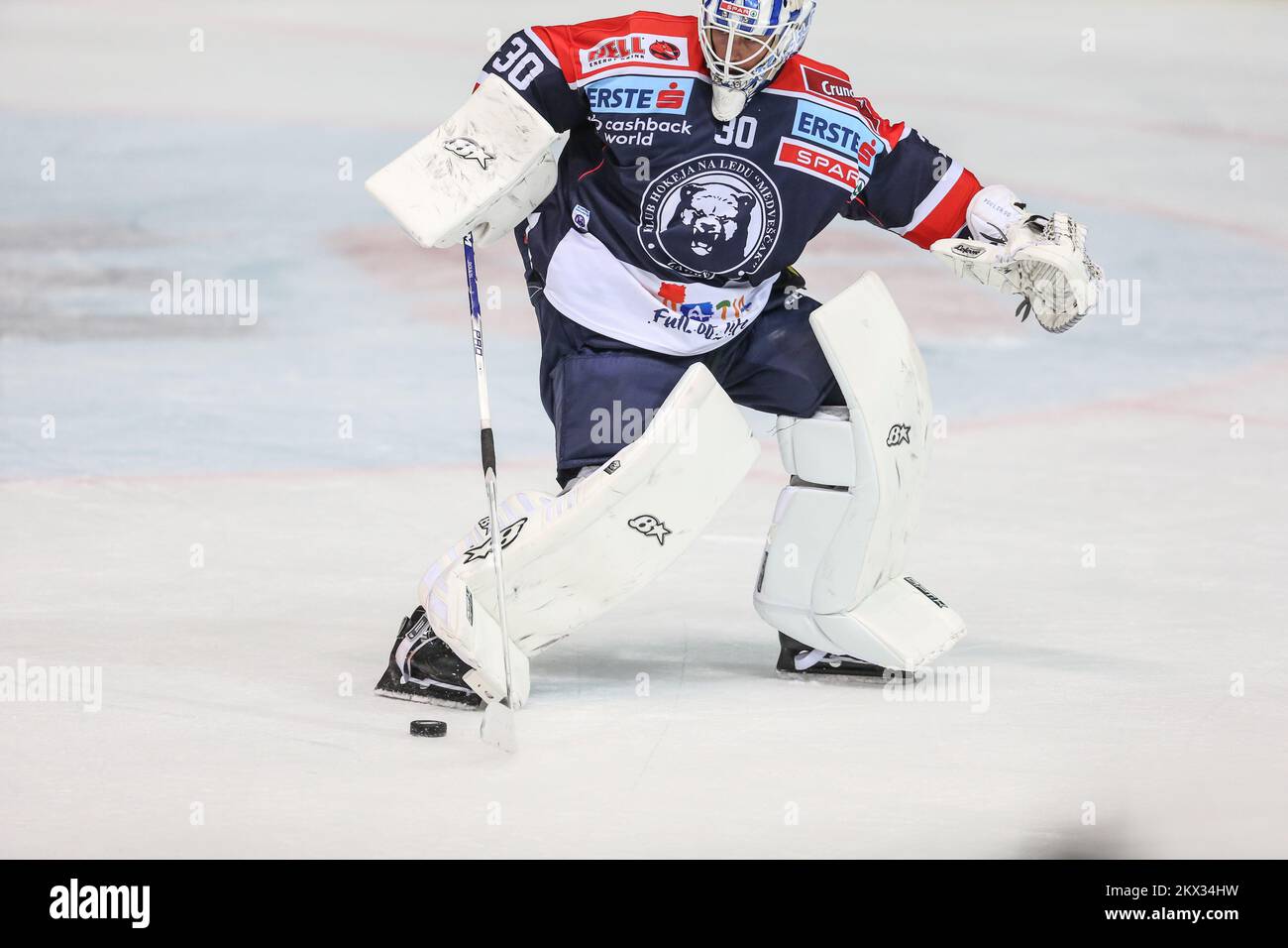 27.10.2017., Zagreb, Kroatien - EBEL League Hockeyspiel zwischen Medvescak - HC Tiroler Waseserkraft Innsbruck in der Eishalle des Dom Sportova in Zagreb. Kevin Poulin. Foto: Igor Soban/PIXSELL Stockfoto