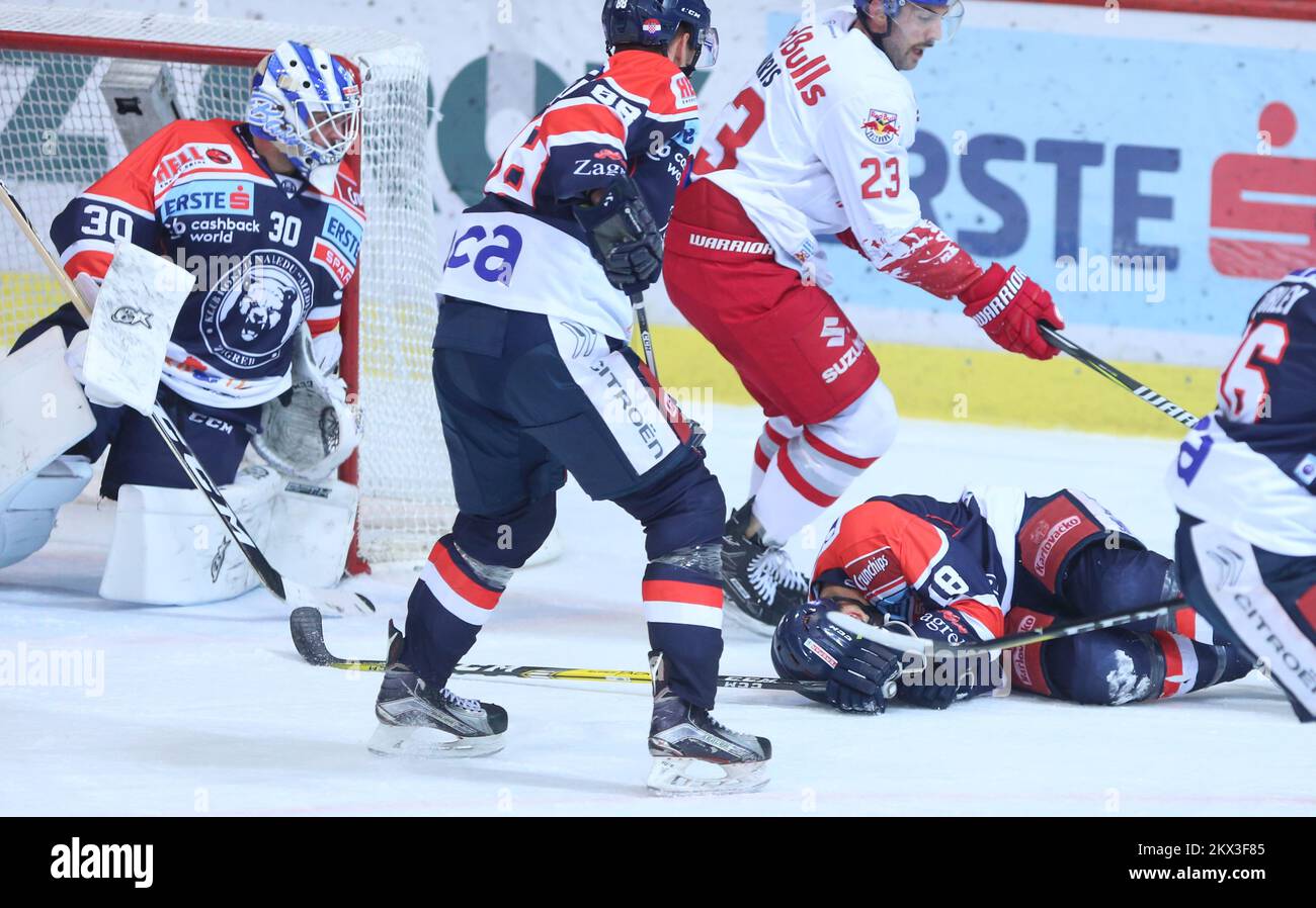 21.11.2017., Zagreb, Kroatien - EBEL League, Runde 19, KHL Medvescak - EC Red Bull Salzburg. Kevin Poulin, Alexx Privitera, Brant Harris. Foto: Igor Soban/PIXSELL Stockfoto