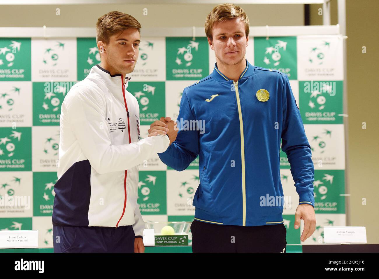 05.04.2018., Kroatien, Varazdin- Ziehungspaare für das Davis-Cup-Spiel zwischen Kroatien und Kasachstan. Marin Cilic i Dmitry Popko. Foto: Vjeran Zganec Rogulja/PIXSELL Stockfoto