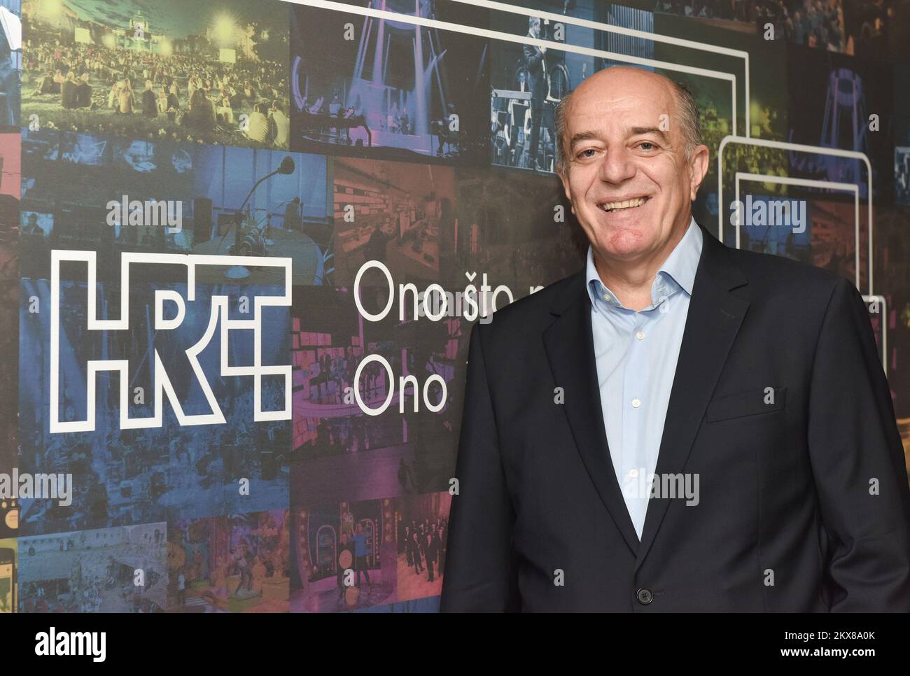 ARCHIVFOTOS von Drago Cosic. Drago Cosic, einer der berühmtesten kroatischen Sport-TV-Kommentatoren, wurde berühmt, nachdem er über die jüngste Welt Cuo gesprochen hatte, wo Kroatien das Finale erreichte. Angeblich am Weiterverkauf auf dem Schwarzmarkt teilgenommen hat.der Preis eines illegal verkauften Tickets für das Finale zwischen Frankreich und Kroatien betrug fast 20000 Euro, und es wird Gerüchten zufolge wurden vier Tickets für das Spiel auf dem Schwarzmarkt angeboten.im enf, Die Tickets wurden nicht verkauft, weil der Verkauf im letzten Moment von der FIFA blockiert wurde.die Affäre begann dank der FIFA, die den Euro fragte Stockfoto