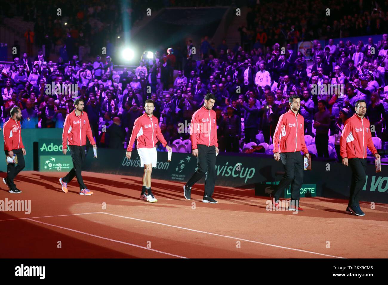 23.11.2018., Lillie, Frankreich - Kroatien Davis Cup-Team vor Beginn des ersten Spiels im Davis Cup-Finale zwischen Frankreich und Kroatien im Stadion Pierre-Mauroy in Lille, Frankreich, 23. November 2018. Foto: Sanjin Strukic/PIXSELL Stockfoto