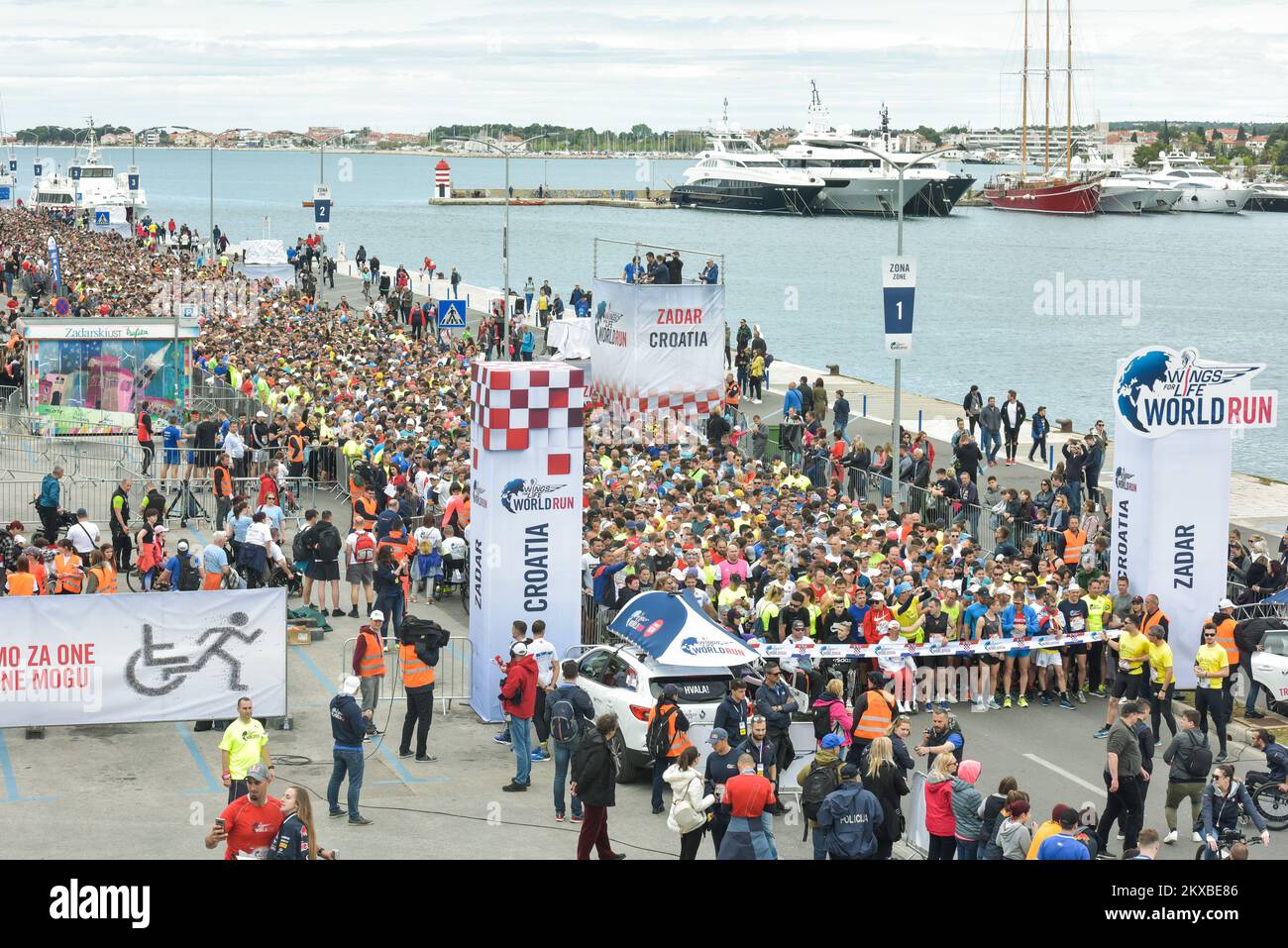 05.05.2019., Zadar, Kroatien - zum sechsten Mal in Zadar fand das globale humanitäre Rennen "Wings for Life World Run" statt, das die Welt wieder einmal zu einem Ziel vereinigte - um die Rückenmarksverletzungen zu heilen. 9.000 Läufer nahmen an diesem humanitären Rennen Teil. Foto: Dino Stanin/PIXSELL Stockfoto