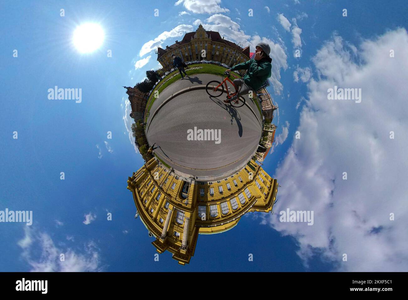 01.04.2020., Zagreb, Kroatien - 360 winzige Planet View of empty City Streets during Coronavirus Pandemie. Kroatisches Nationaltheater. Foto: Davor Puklavec/PIXSELL Stockfoto