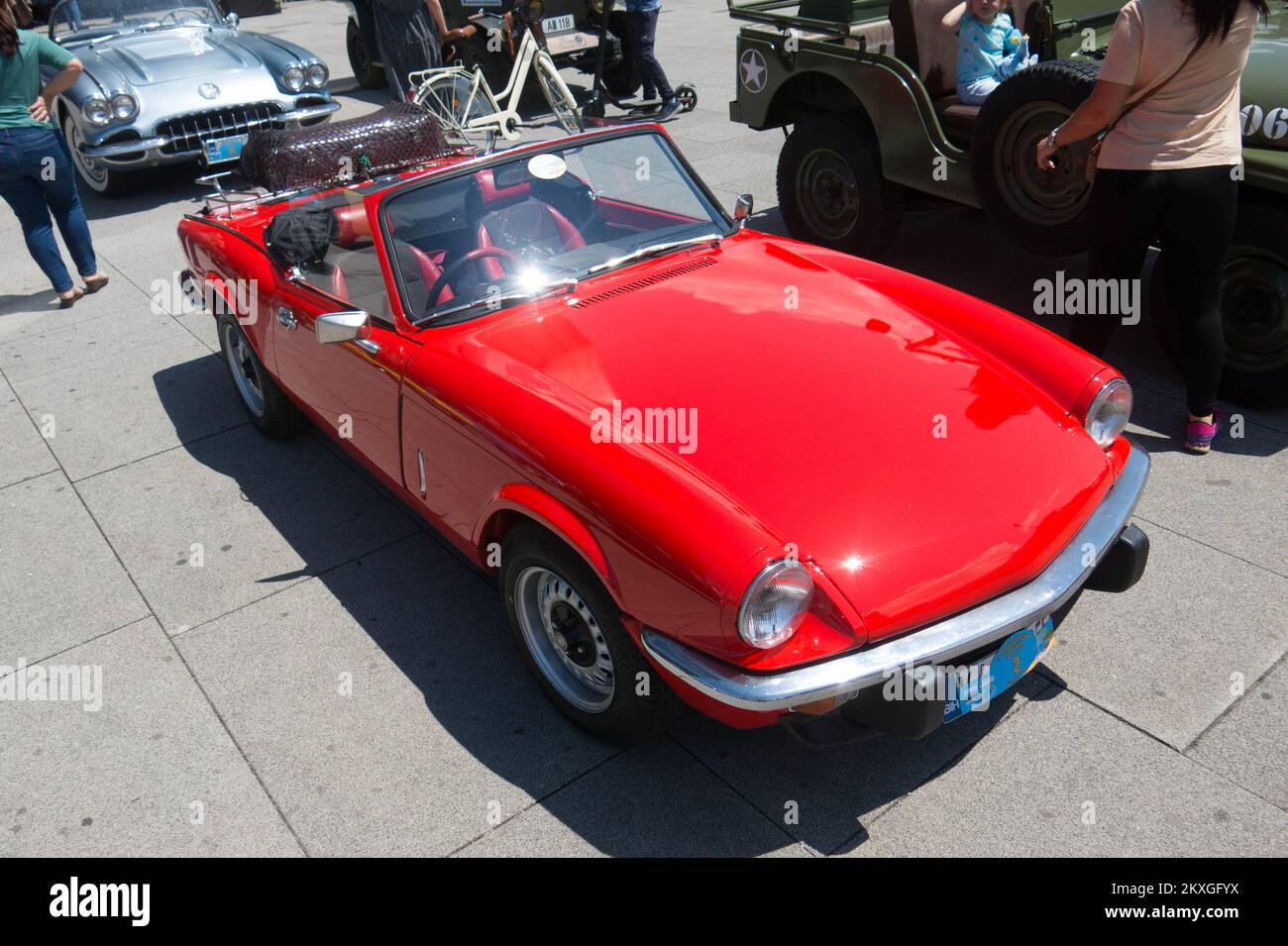 Am 27. Juni 2020 wird ein Oldtimer-Auto auf einer ersten internationalen Cabio-Show in Sarajevo, Bosnien und Herzegowina, gesehen. Foto: Aleksandar Knezevic/HaloPix/PIXSELL Stockfoto