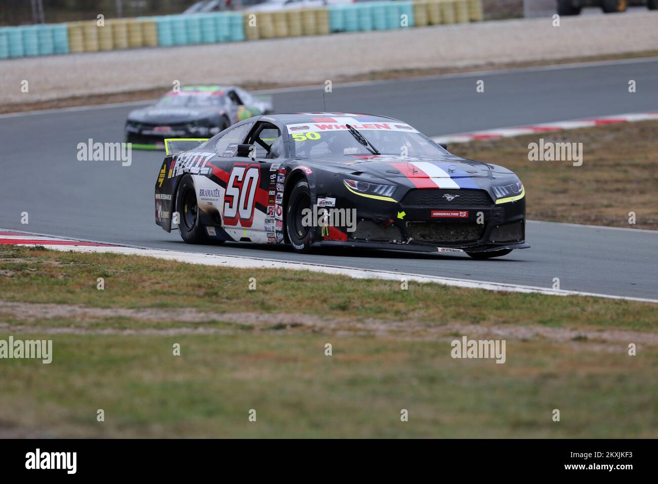 Loris Hezemans, Fahrer des #50 Hendriks Motorsport, fährt während des Nascar Whelen Euro Series Croatia pro-Rennens am 14. November 2020 auf der Grobnik-Rennstrecke in Rijeka, Kroatien. Foto: Goran Kovacic/PIXSELL Stockfoto