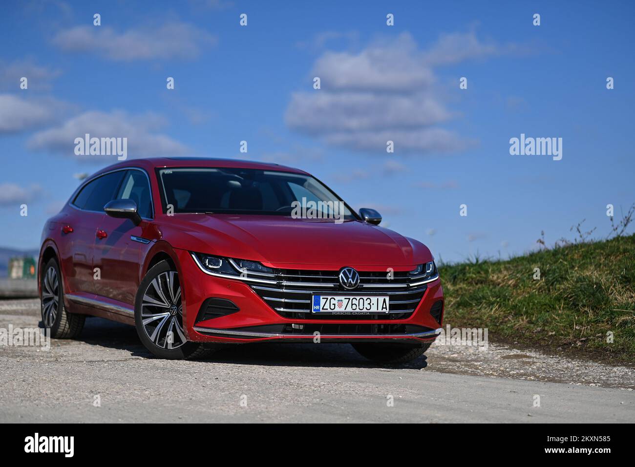 12.02.2021., Zagreb, Kroatien - Car Volkswagen Arteon SB. Foto: Igor Soban/PIXSELL Stockfoto