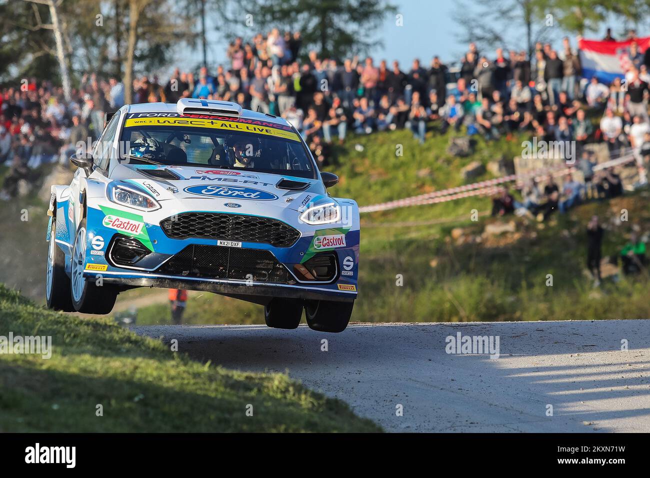 Teemu Suninen aus Finnland und Mikko Markkula aus Finnland treten am 23. April 2021 in Zagreb, Kroatien, an Tag 1 der FIA-Weltmeisterschaft Kroatien mit ihrem M-Sport Ford World Rally Team Ford Fiesta WRC gegeneinander an. Luka Stanzl/PIXSELL Stockfoto