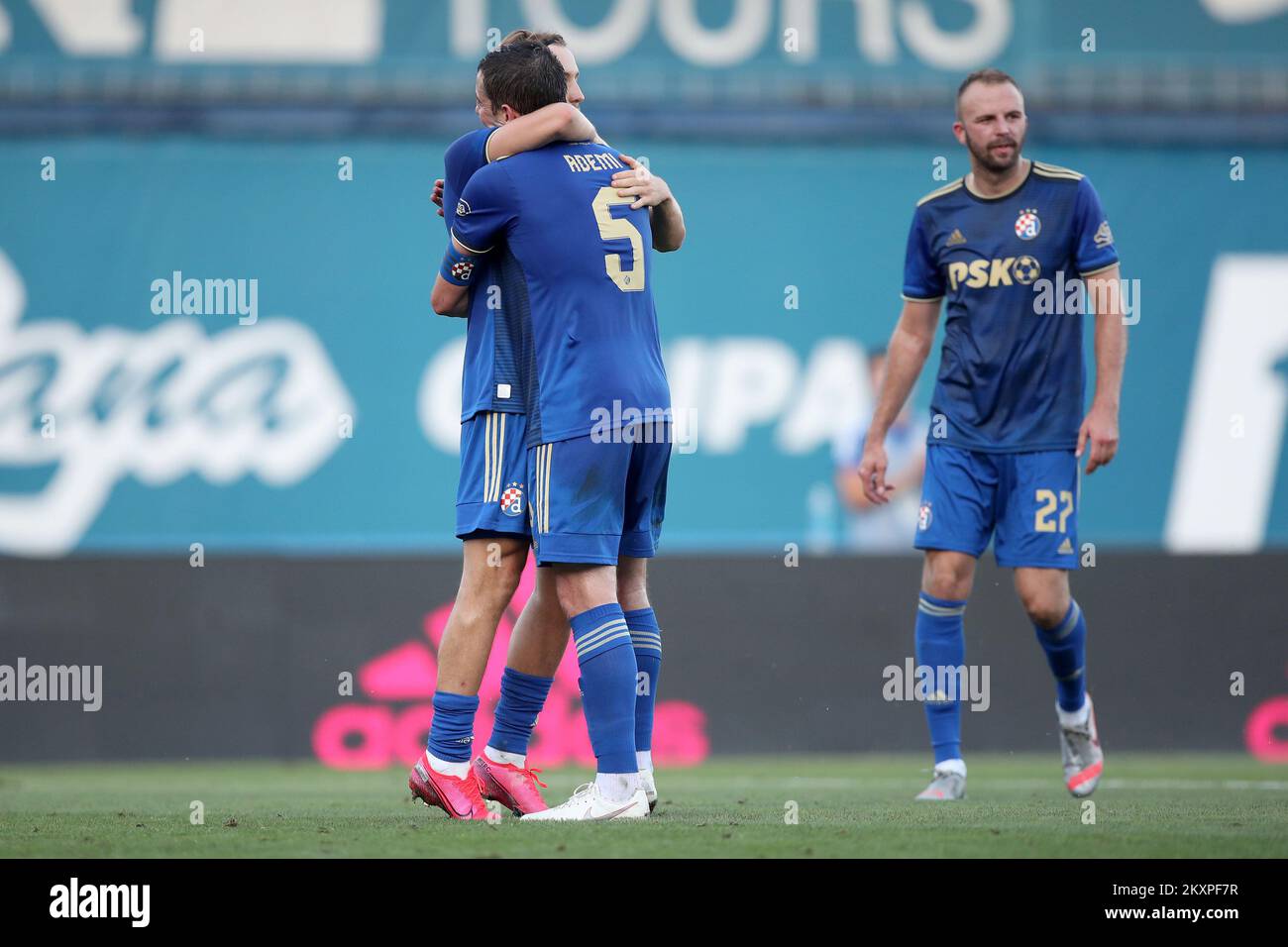 Lovro Majer Von Dinamo Zagreb Und Arijan Ademi Von Dinamo Zagreb Feiern Am 7 Juli 2021 Beim 