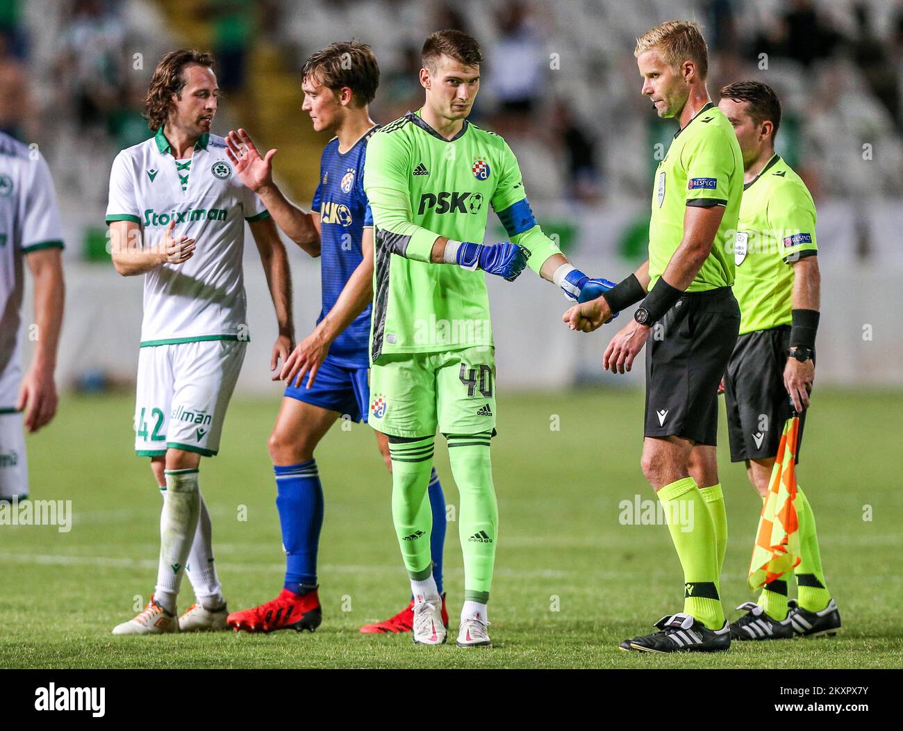 Dominik Livakovic im zweiten Spiel der 2.. Runde der UEFA Champions League, Omonoia - GNK Dinamo im Stadion GPS, Strovolos, Nikosia, Zypern auf 27. Juli 2021 Foto: Jurica Galoic/PIXSELL Stockfoto