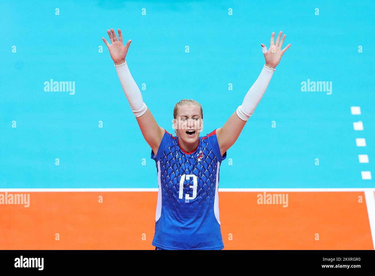 ZADAR, KROATIEN - AUGUST 24: Romana Kriskova aus der Slowakei feiert am 24. August 2021 in Zadar, Kroatien, in der Kresimir Cosic Hall im Visnjik Sports Center einen Punkt während des CEV EuroVolley 2021 Pool C-Spiels zwischen der Schweiz und der Slowakei. (Foto: Luka Stanzl/Pixsell/MB Media/Getty Images) Stockfoto