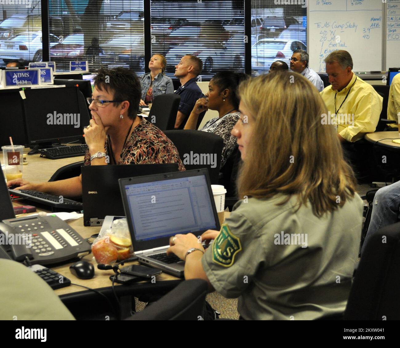 Zusammenarbeit der Bundesbehörden bei der Region IV Regional Response. Mississippi Hurrikan Isaac. Fotos zu Katastrophen- und Notfallmanagementprogrammen, Aktivitäten und Beamten Stockfoto