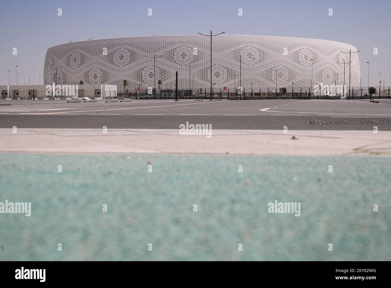 Das Foto zeigt das Al Thumama Stadium in Doha, Katar, am 29. März 2022