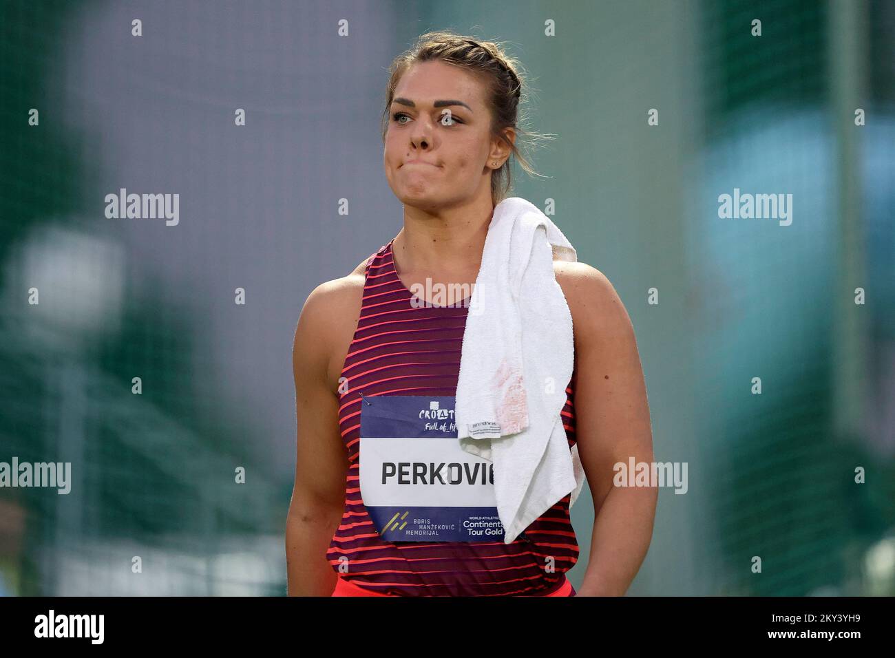 ZAGREB, KROATIEN - 11. SEPTEMBER: Sandra Perkovic von Kroatien tritt am 11. September 2022 in Zagreb, Kroatien, im Frauendiskuswurf während der World Athletics Continental Tour Gold 2022 - 72. Boris Hanzekovic Memorial im Mladost-Stadion an. Foto: Igor Kralj/Pixsell Stockfoto