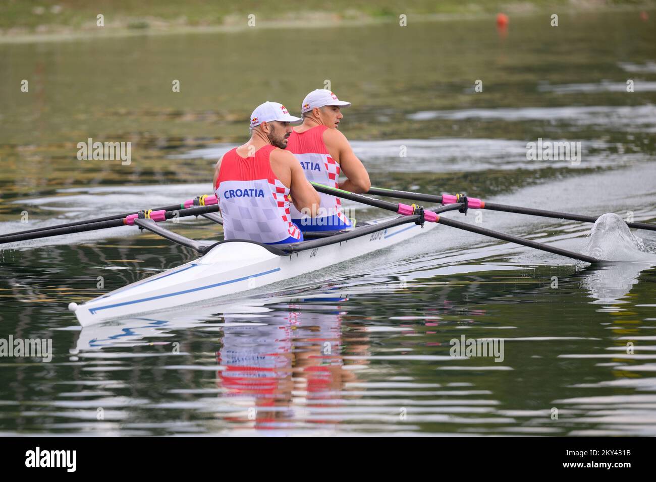 Die kroatischen Ruderspieler Martin und Valent Sinkovic während des Media Day am Jarun Lake vor der Abreise zu den Ruderweltmeisterschaften in Zagreb, Kroatien, am 15. September 2022.die 2022. Ruderweltmeisterschaft findet am 18-25. September 2022 in Racice, Tschechische Republik, statt. Foto: Davor Puklavec/PIXSELL Stockfoto