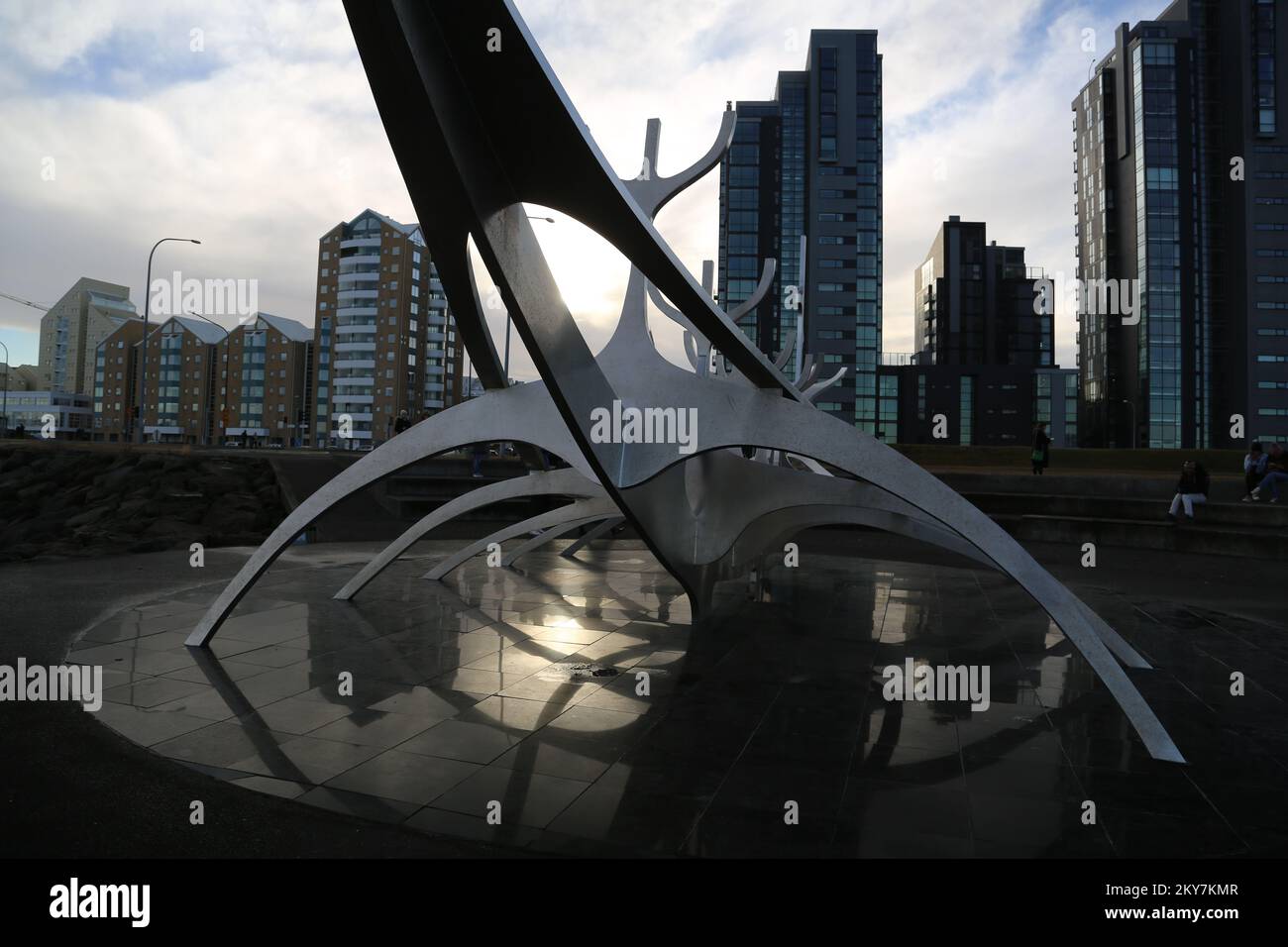 Sun Voyager mit City Stockfoto