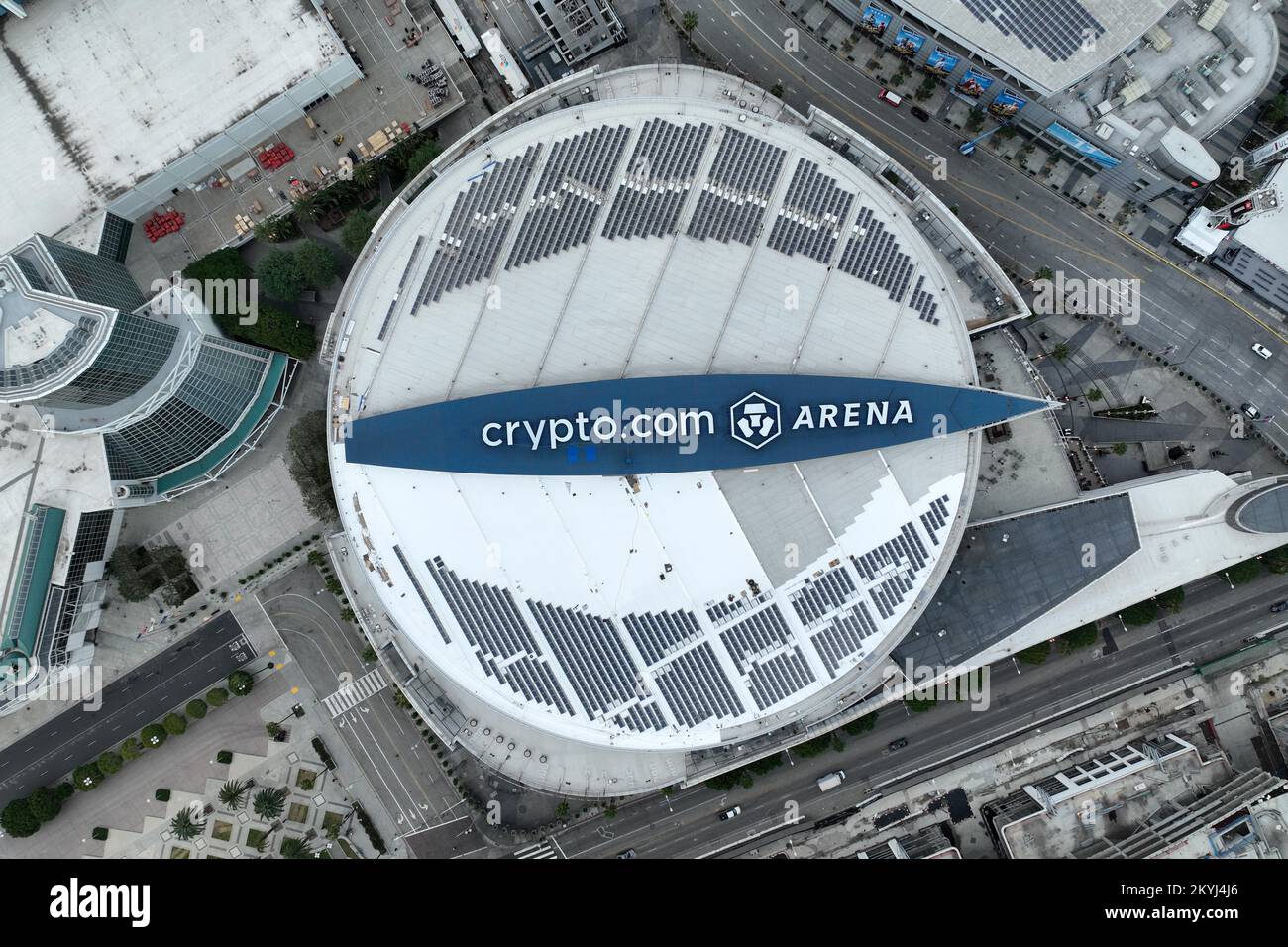 Ein allgemeiner Überblick über die Crypto.com Arena, Mittwoch, 1. Dezember  2022, in Los Angeles. Foto über Newscom Stockfotografie - Alamy